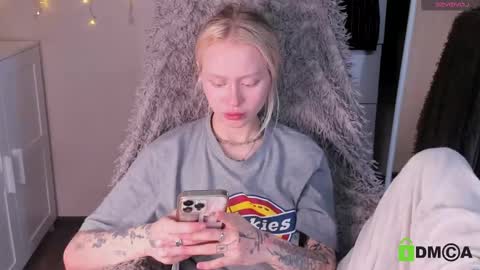 Malena online show from 11/20/25, 10:26