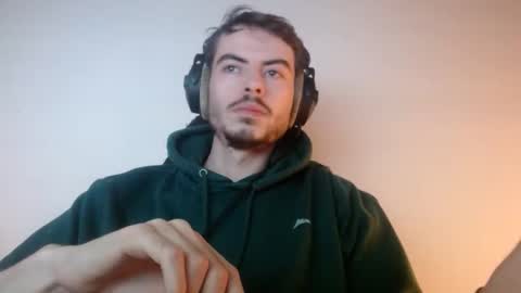 Snapshot of malenpc chatting on 11/04/25, 06:40 malenpc online show from 11/04/25, 06:40