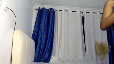 malia online show from 04/20/26, 02:14