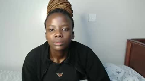 lati online show from 11/05/25, 01:27