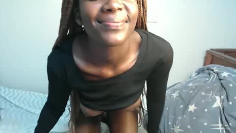 lati online show from 11/27/25, 01:07