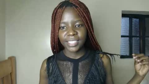 Snapshot of malia_latifa chatting on 02/02/26, 12:04 lati online show from 02/02/26, 12:04