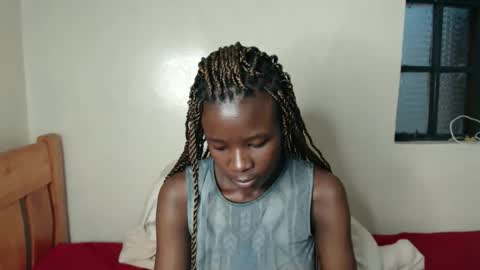 Snapshot of malia_latifa chatting on 02/13/26, 01:40 lati online show from 02/13/26, 01:40