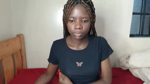 Snapshot of malia_latifa chatting on 02/16/26, 03:19 lati online show from 02/16/26, 03:19