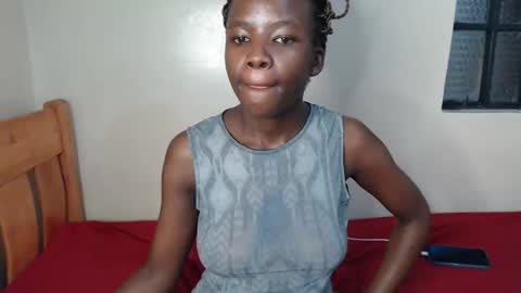 Snapshot of malia_latifa chatting on 02/17/26, 11:55 lati online show from 02/17/26, 11:55