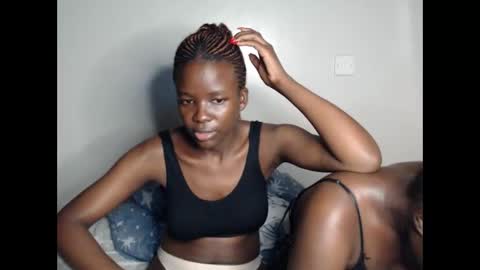 Snapshot of malia_latifa chatting on 05/27/26, 01:13 lati online show from 05/27/26, 01:13