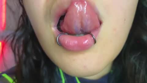 Snapshot of malicia_witch_ chatting on 02/12/25, 03:18 Mar Alicia Rosie v A L I C I A W I T C - Meg Cherie online show from 02/12/25, 03:18