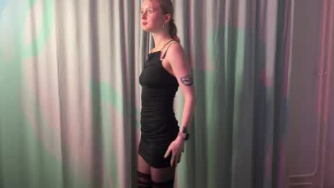 Malinka online show from 10/15/25, 07:36