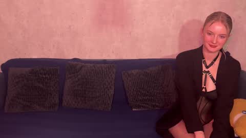 Malinka online show from 11/06/25, 07:59