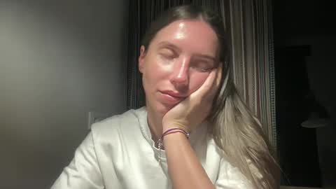 Snapshot of malina568708 chatting on 10/15/25, 08:09 malina568708 online show from 10/15/25, 08:09