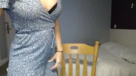 mallinia online show from 02/02/25, 01:41