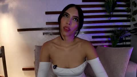 Snapshot of mallory_dietlinde chatting on 05/22/26, 02:30 mallory_dietlinde online show from 05/22/26, 02:30