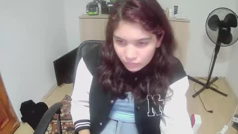 mallorymyersx online show from 10/12/25, 08:30