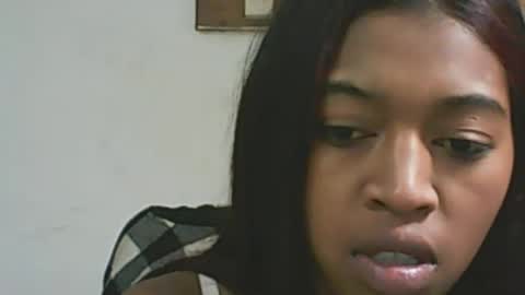 Snapshot of malluna4 chatting on 05/29/26, 01:53 Malluna online show from 05/29/26, 01:53