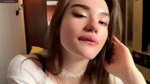 Jinny online show from 04/15/26, 03:30