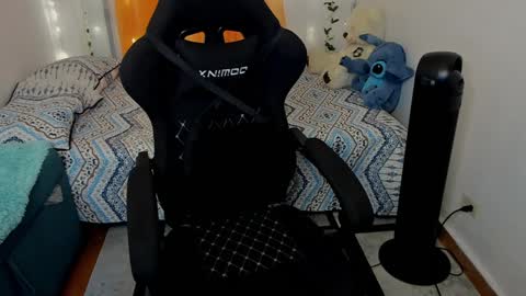  MaLlYs1  online show from 12/10/24, 07:43