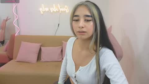 Malory  online show from 02/08/25, 07:05