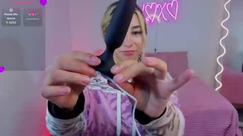 Malory  online show from 09/30/25, 07:19