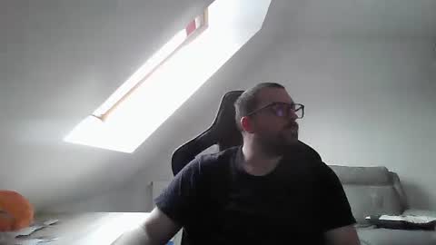 breton online show from 12/29/24, 10:34