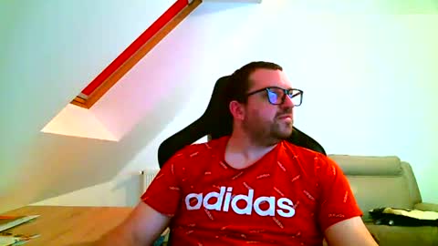 breton online show from 01/12/25, 09:40