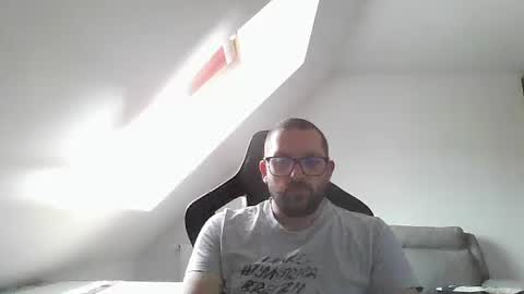 breton online show from 09/24/25, 09:01