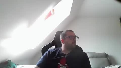 breton online show from 10/18/25, 11:33