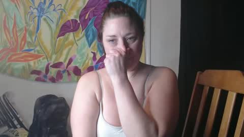 Snapshot of mamagloxoxo chatting on 01/07/25, 04:59 Glo online show from 01/07/25, 04:59