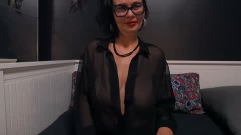 ioana love online show from 05/21/26, 09:11
