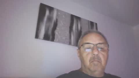 Snapshot of mambow99 chatting on 01/04/25, 09:20 OLDMANFREE online show from 01/04/25, 09:20