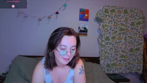 MamiCloudz online show from 11/19/25, 02:33