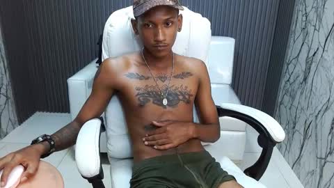 man_san11 online show from 10/16/25, 05:36