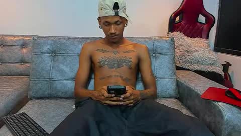 man_san11 online show from 03/26/26, 04:23