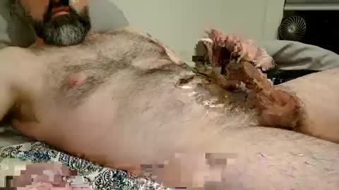 Snapshot of mandimebear17 chatting on 02/14/25, 03:00 Man Dime Bear17 online show from 02/14/25, 03:00