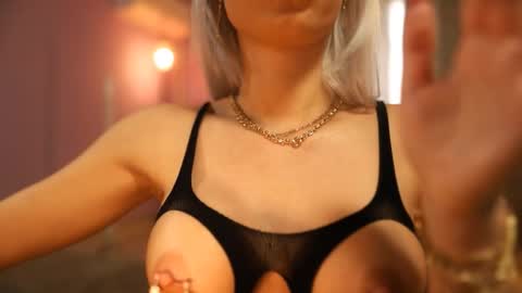 Anto Lovense is Active My pleasure is in your hands Private is Open online show from 09/30/25, 07:35