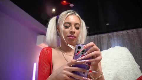 Anto Lovense is Active My pleasure is in your hands Private is Open online show from 02/19/26, 07:48