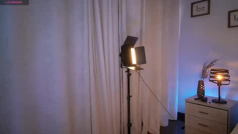   online show from 03/11/25, 05:02