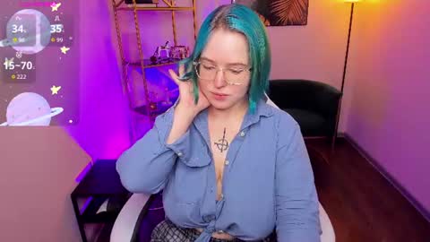 manic_pixie_ online show from 06/11/26, 03:54
