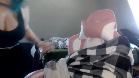 Snapshot of manicpixiepop chatting on 12/04/25, 06:16 ManicPixiePop online show from 12/04/25, 06:16