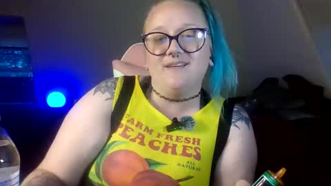 ManicPixiePop online show from 05/08/26, 12:49