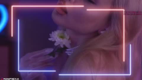 Amelie online show from 02/16/25, 06:32