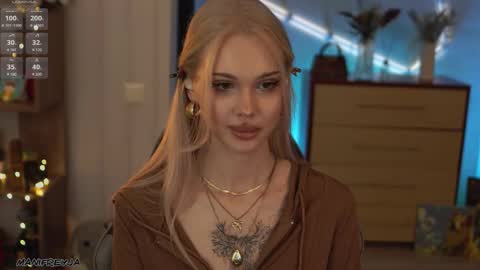 Amelie online show from 03/26/26, 12:50