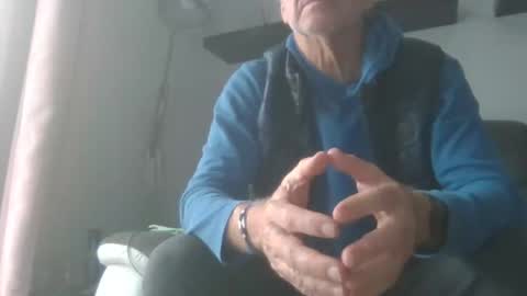 manngrossbite online show from 12/12/24, 01:39