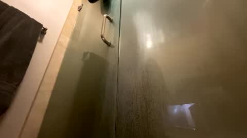 Snapshot of manny764065 chatting on 09/17/25, 12:56 manny764065 online show from 09/17/25, 12:56