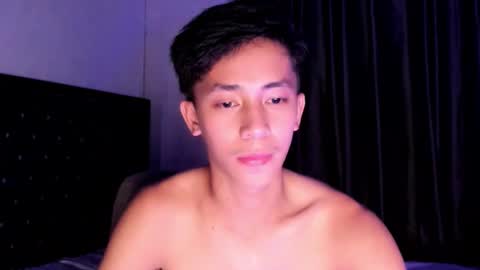 Snapshot of manofyour_lustxx chatting on 12/05/25, 03:52 MR. JAY online show from 12/05/25, 03:52