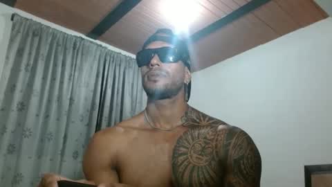 Manolo online show from 10/19/25, 07:03