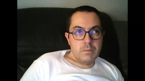 Snapshot of manu5933 chatting on 01/09/25, 04:17 manu5933 online show from 01/09/25, 04:17