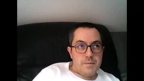 Snapshot of manu5933 chatting on 02/07/25, 01:22 manu5933 online show from 02/07/25, 01:22