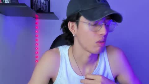 Manuel online show from 02/28/25, 07:56