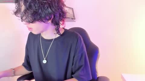 Manuel online show from 10/10/25, 03:49