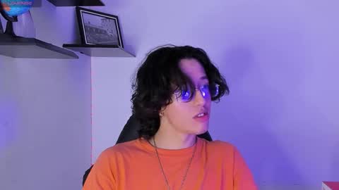 Manuel online show from 11/14/25, 02:32